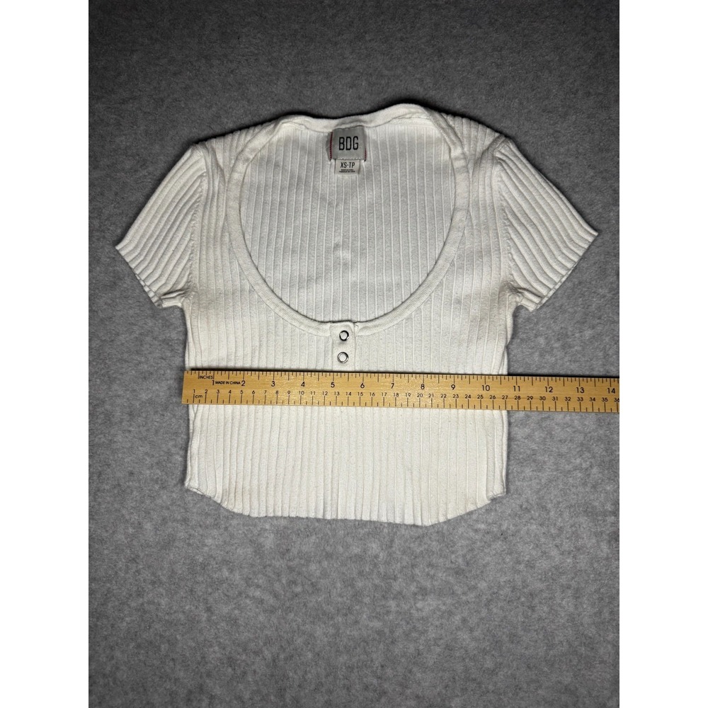 BDG White Babytee XS Urban Outfitters Crop Top - Picture 3 of 7